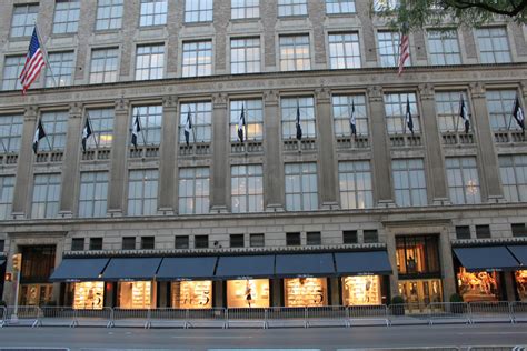 Saks fifth avenue near me - Fifth Third Bank, one of the largest banks in the U.S. Midwest, has a few rewards credit cards. Learn all about these cards' benefits here. We may be compensated when you click on ...
